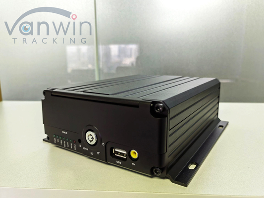 Disco rigido a 8 canali con scheda SD Mobile DVR H.264 Car MDVR per il monitoraggio della sicurezza dei veicoli