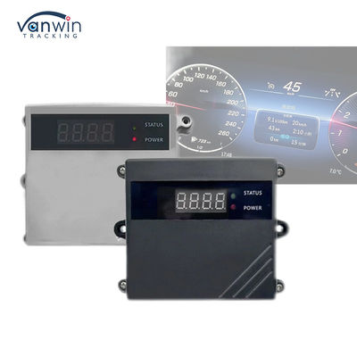 Limitatore di velocità del veicolo con sistema di tracciamento automatico
