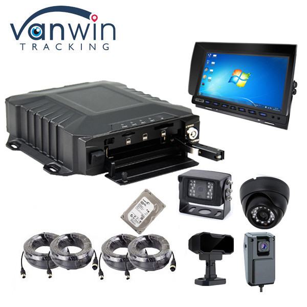 DVR mobile a 4 canali con dashcam 4G GPS WIFI per taxi / autobus